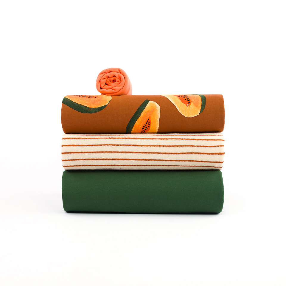 See-You-at-Six-Horizontals-EN-Sponge-Terry-Cloth-Papyrus-Cräme-141s.webp