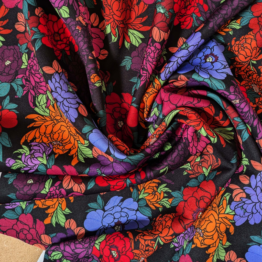 LOUISE blackrainbow - scuba Avril Fabrics.webp